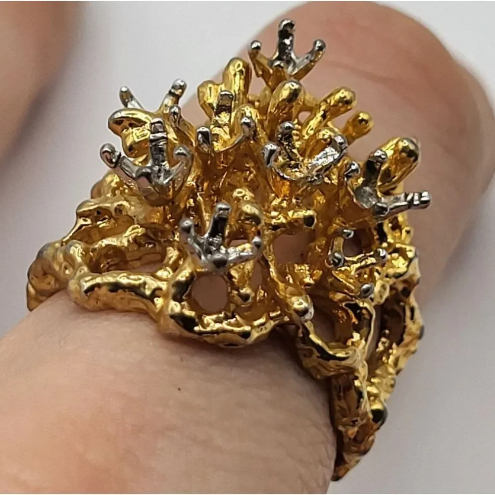 18K HGE Gold Modernist Brutalist Ring Coral Reef Texture Size 8